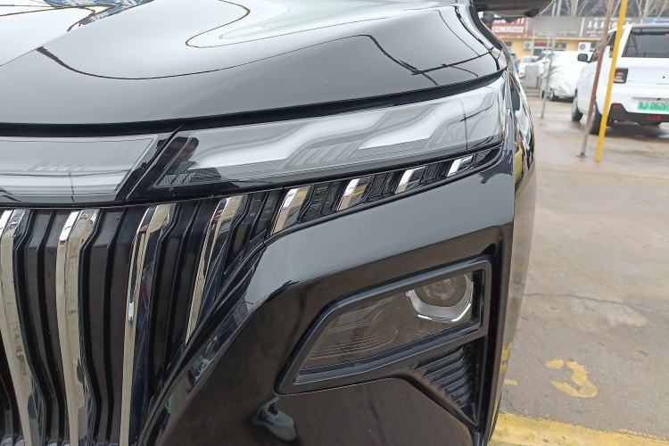 Used Dongfeng Aeolus Huge 2022 Mach Dual-Motor 1.5T MHD Dare-to-Dream Edition