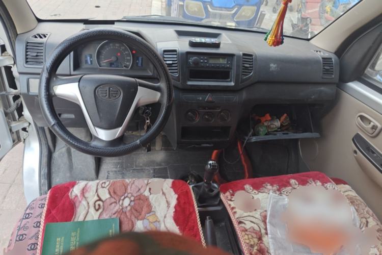 Used FAW Jiabao V75 2015 1.0L Standard Version DAM10AR
