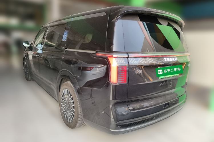 Used Zeekr 009 2022 WE Edition Rear Left 45 Deg