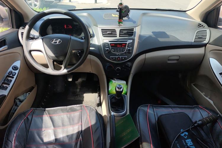 Used Hyundai Verna (older generation) 2014 1.4L Manual Smart GLS Trim
