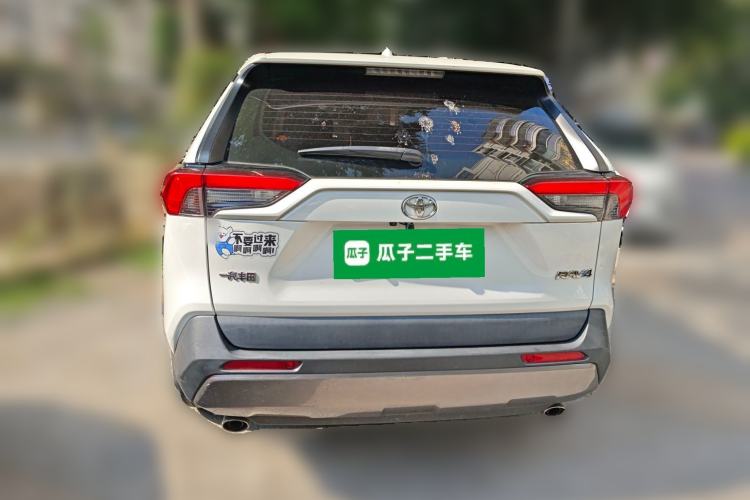 Used Toyota RAV4 2020 2.0L CVT Two-Wheel Drive Fashion Edition Rear