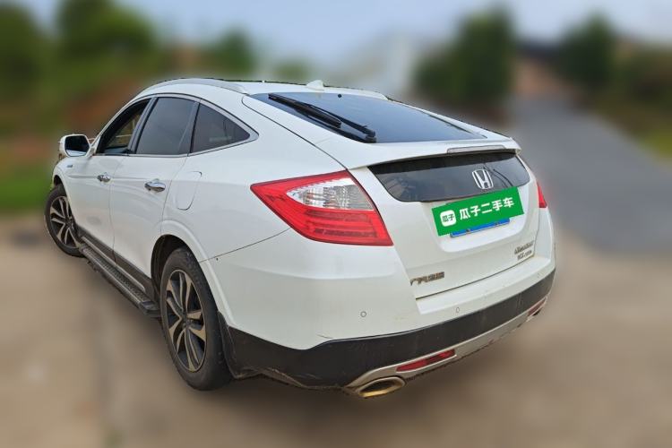 Used Honda Crosstour 2014 3.0L AWD Prestige Edition Rear Left 45 Deg