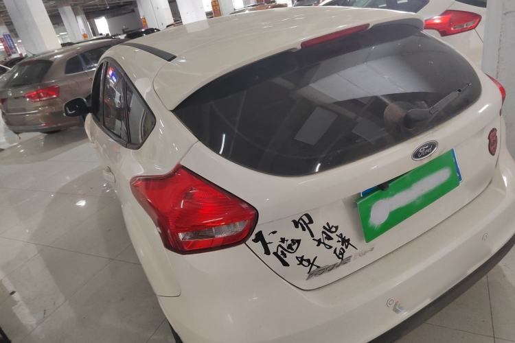 Used Ford Focus 2015 Hatchback 1.6L Manual Fashion Edition Rear Left 45 Deg