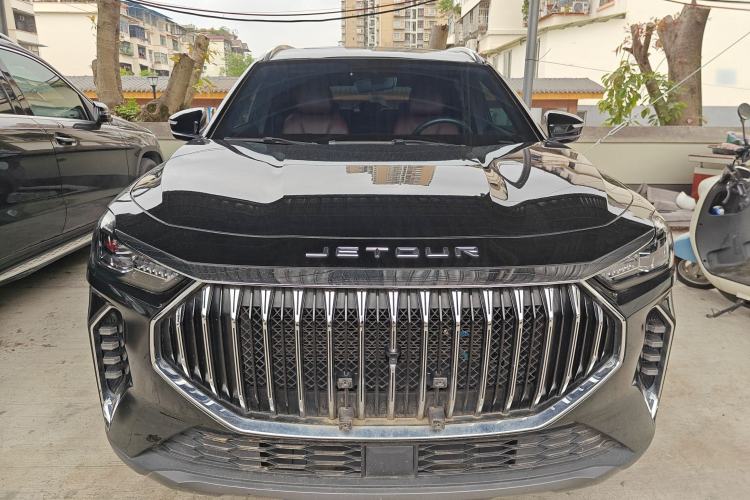 Used JETOUR X70 PLUS 2023 1.5T Manual Warrior PRO 7-Seater Front