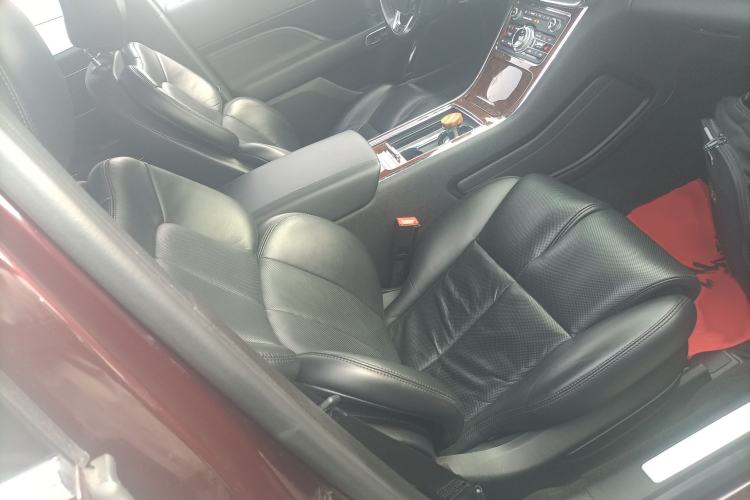 Used Lincoln Continental 2019 2.0T Two-Wheel Drive Luxury Edition China VI Standard
