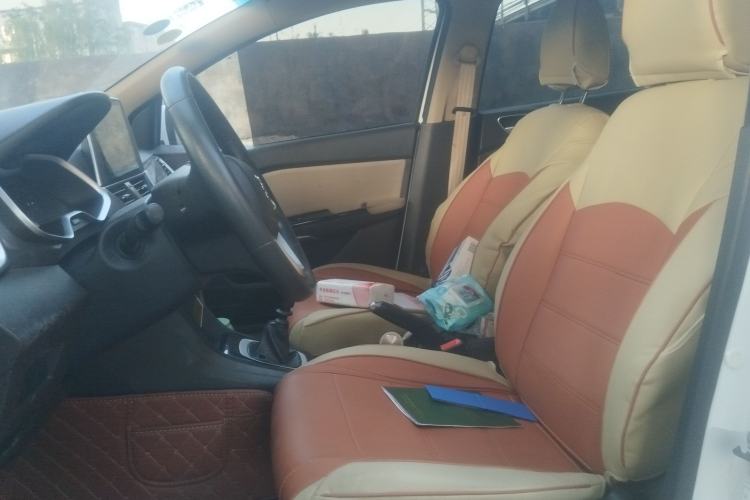 Used Baojun 310W 2017 1.5L Manual Comfort Version China V Left Front Seat