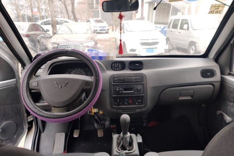Used Wuling Zhiguang 2013 1.0L Practical Version