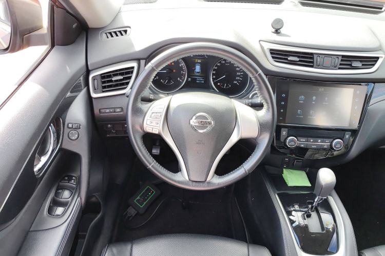 Used Nissan X-Trail 2015 2.5L CVT Leading MAX Edition 4WD