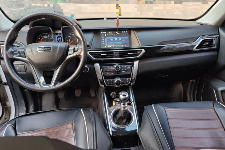 Used Zotye Domy X5 2015 1.5T Manual Luxury Model China V Standard Center Console