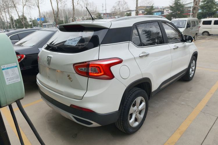 Used Baojun 510 2017 1.5L Manual Fashion Model
