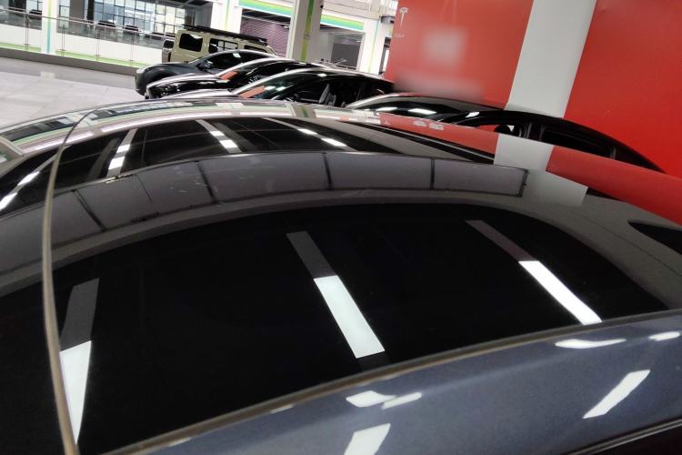 Used Tesla Model Y 2021 Long-Range All-Wheel-Drive Version