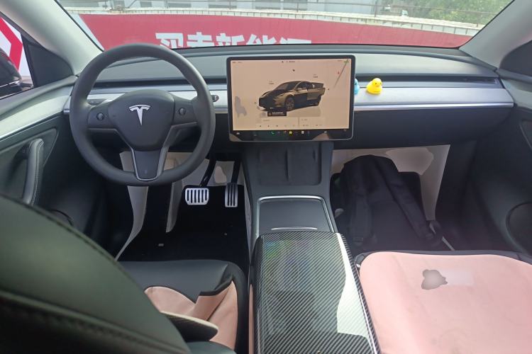 Used Tesla Model Y 2023 Long-Range All-Wheel-Drive Version