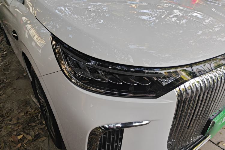 Used VOYAH Dream 2025 PHEV Four-Wheel-Drive Flagship Version – Qiankun Edition Exterior 6