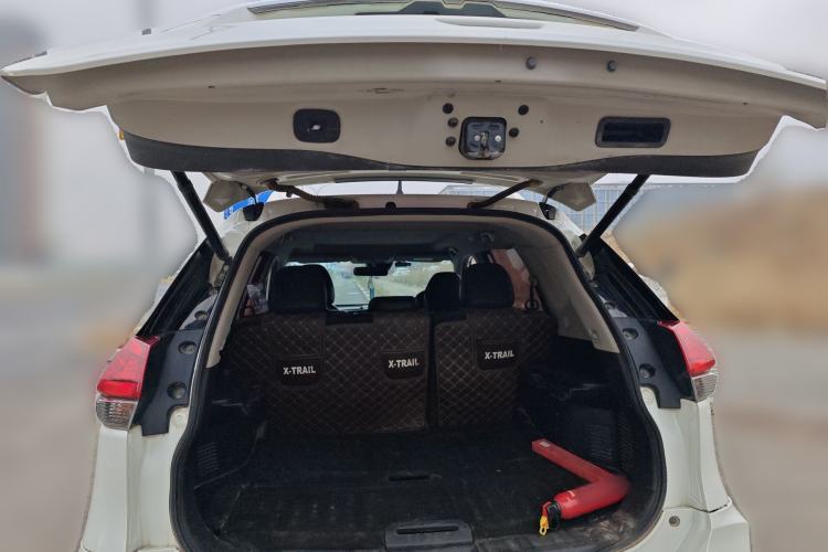 Used Nissan X-Trail 2019 2.0L CVT Comfort Edition 2WD Trunk