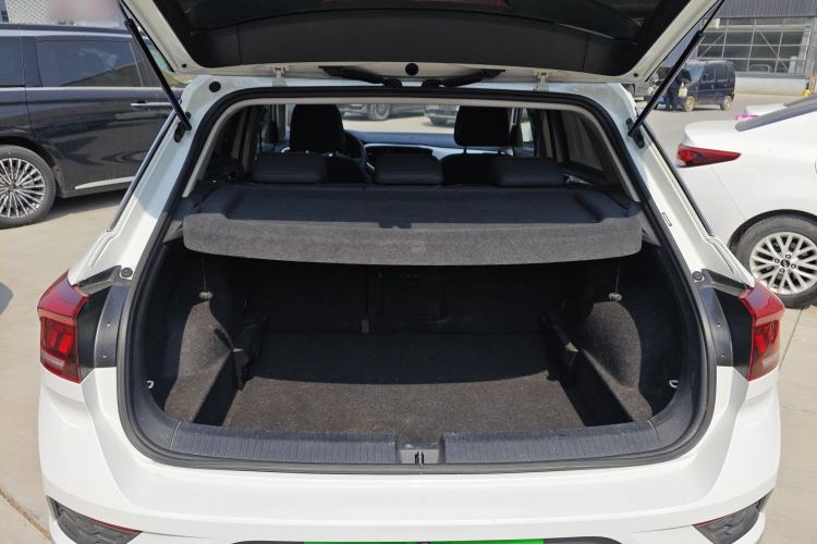 Used Volkswagen T-ROC 2022 280TSI DSG Two-Wheel Drive Elite PLUS Trunk