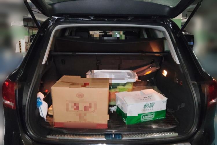 Used Volkswagen Touareg 2011 3.0 TSI Comfort Version Trunk