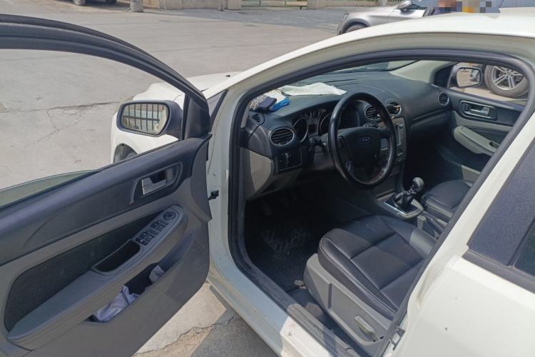 Used Ford Focus 2013 Hatchback Classic 1.8L Manual Base Model
