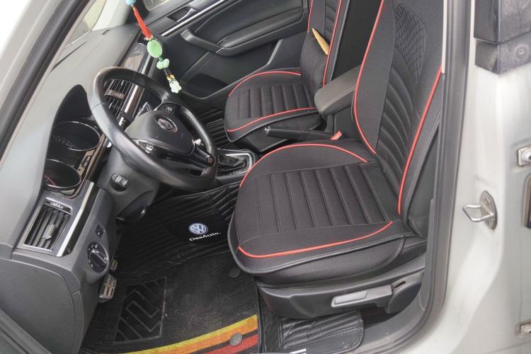 Used Volkswagen C-TREK 2018 1.5L Automatic Comfort Model Left Front Seat