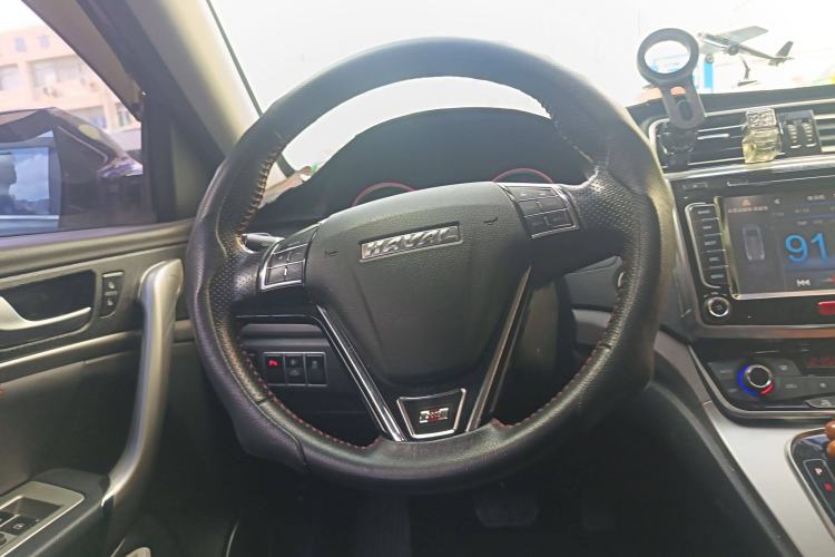 Used Haval H6 2015 Sport Edition 1.5T Automatic Two-Wheel Drive Luxury Model