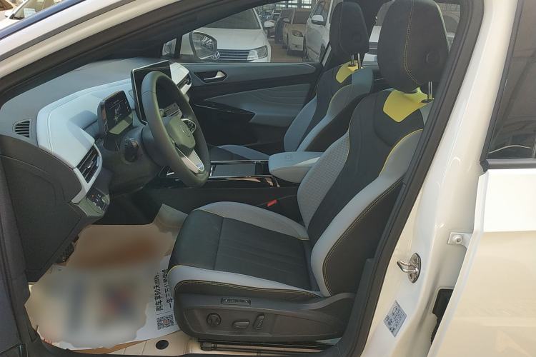 Used Volkswagen ID.4 X 2025 Smart Edition Outstanding Model
