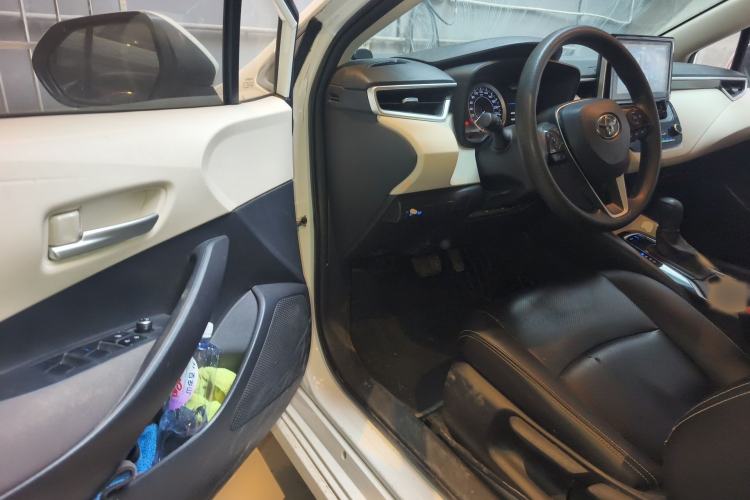 Used Toyota Corolla 2019 1.2T S-CVT GL-i Elite Edition Interior 3