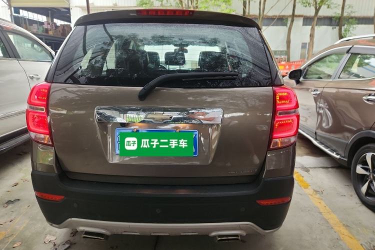 Used Chevrolet Captiva 2017 2.4L 4x4 Flagship Edition 7-Seater
