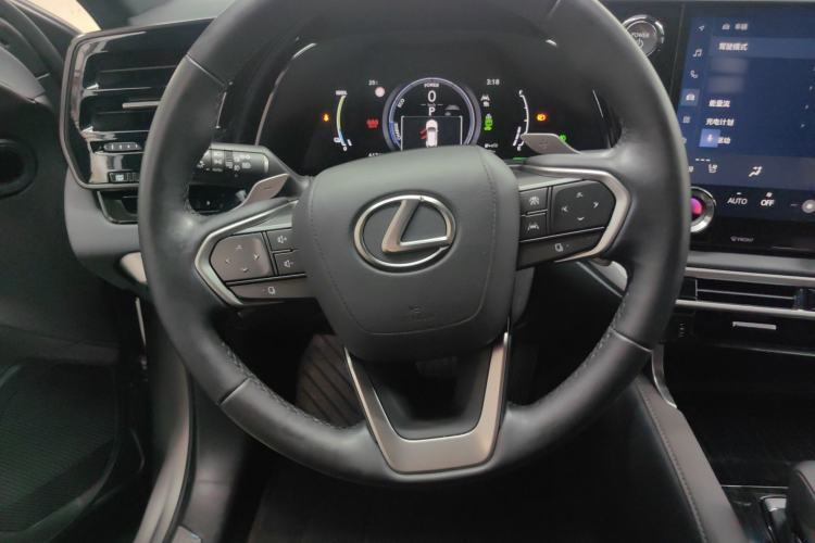 Used Lexus RX New Energy 2023 450h+ Four-Wheel Drive Enjoyment Edition Steering Wheel