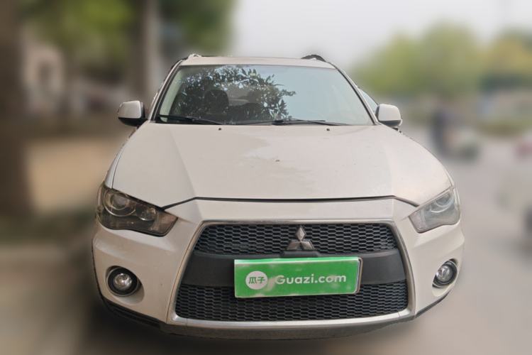 Used Mitsubishi Outlander 2010 Kijang 2.0 Sport Edition Front