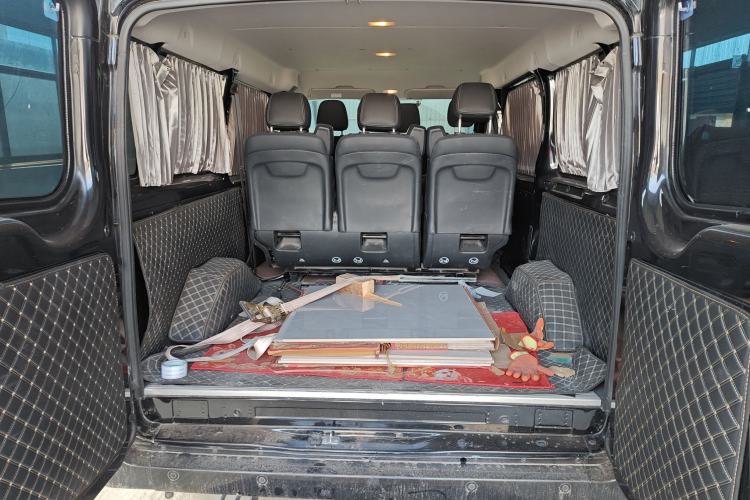 Used JMC Fushun 2023 2.0T Automatic Short-Wheelbase Low-Roof Commercial & Multi-Purpose Passenger Vehicle 6-Seater with Dual-Opening Tailgate
