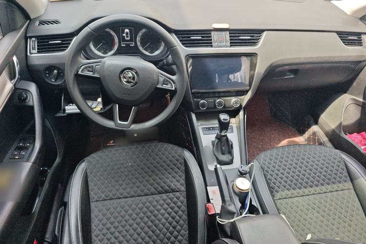 Used Skoda Octavia 2019 1.5L Automatic Smart Drive Luxury Edition China VI Standard
