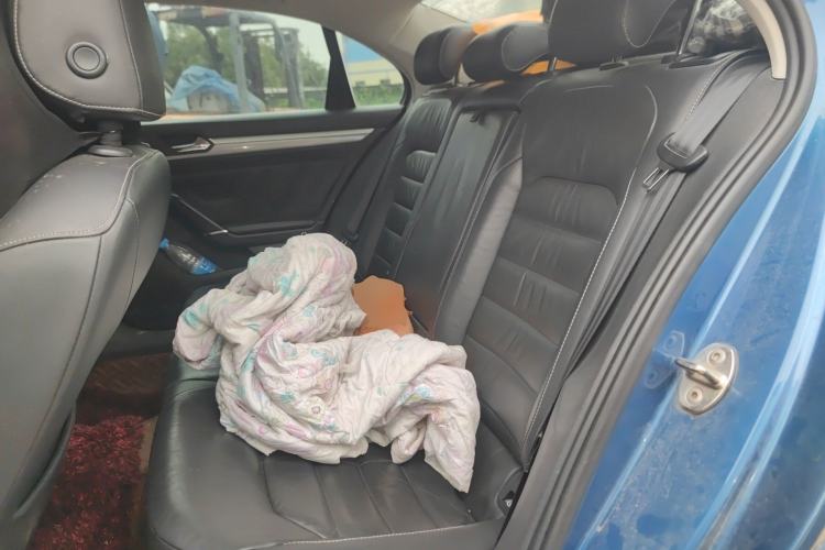 Used Volkswagen Lamando 2015 330TSI DSG Comfort Edition Left Rear Seat