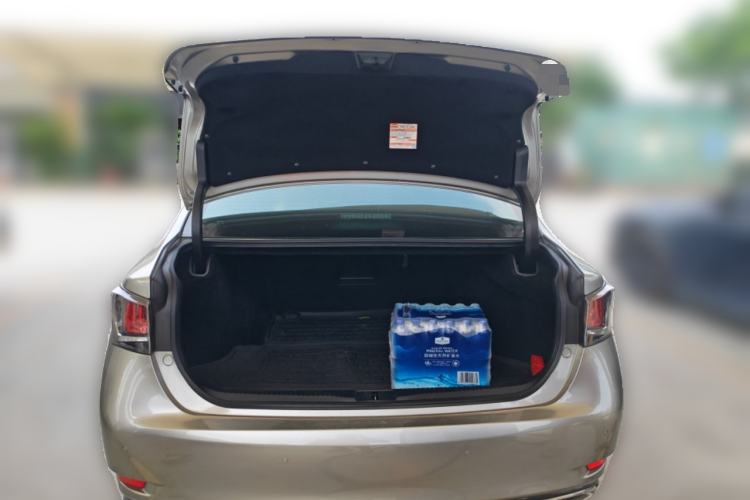 Used Lexus GS 2016 200t F SPORT Trunk