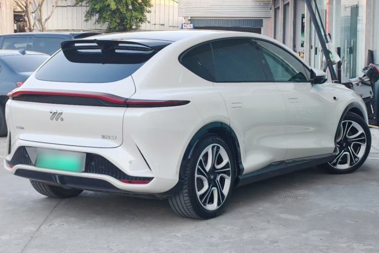 Used IM LS7 2023 90 kWh Elite Rear-Drive Version