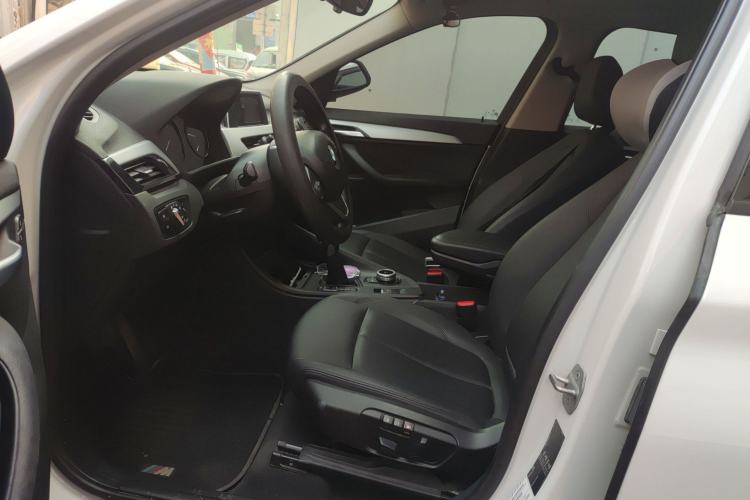 Used BMW X1 2019 sDrive18Li Fashion Model Left Front Seat