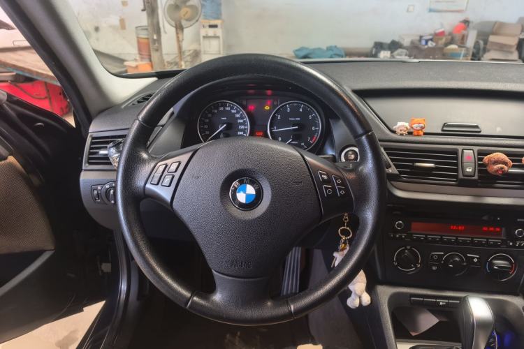 Used BMW X1 2012 sDrive18i Fashion Model Steering Wheel