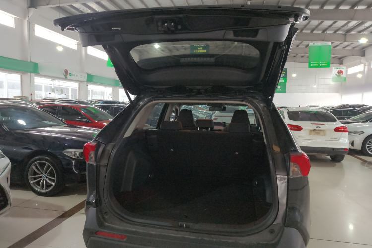 Used Toyota RAV4 2022 2.0L CVT Two-Wheel Drive Urban Edition
