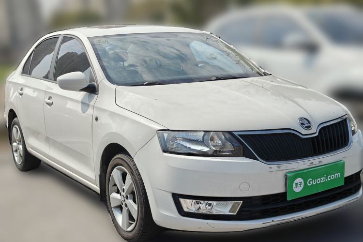 Used Skoda Rapid 2013 1.6L Manual Smart Selection Model