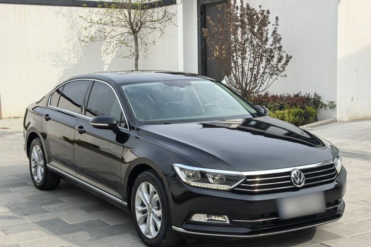 Used Volkswagen Magotan 2017 330TSI DSG Luxury Model