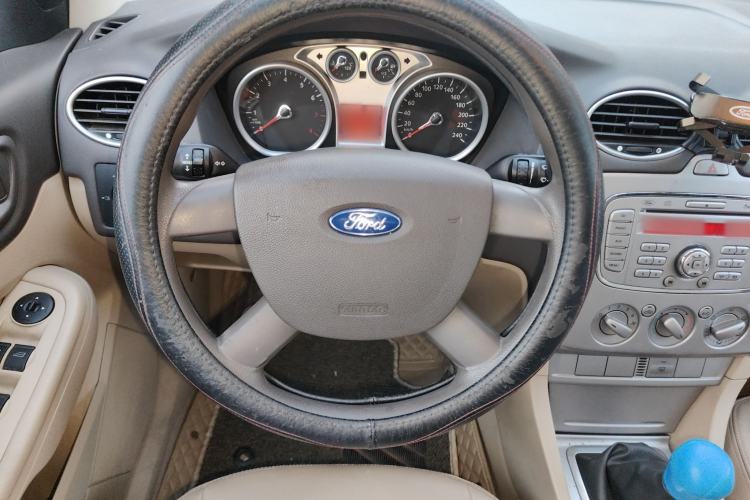 Used Ford Focus 2012 Hatchback Classic 1.8L Manual Fashion Edition