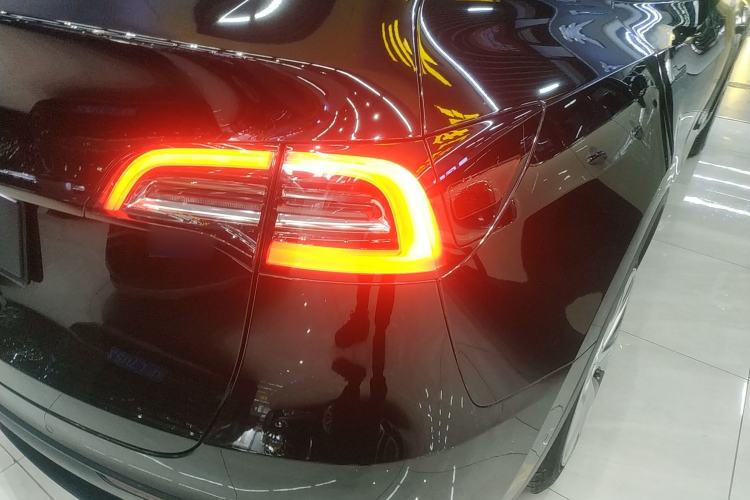 Used Tesla Model Y 2022 Revised Version Rear-Wheel Drive Right Rear Taillight