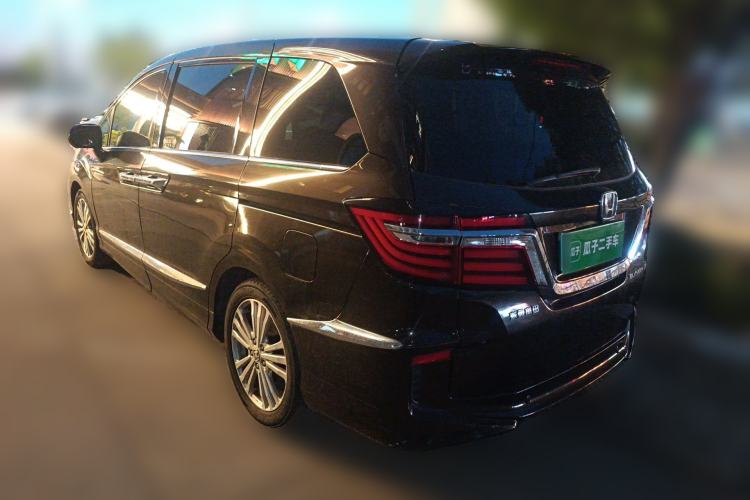 Used Honda Elysion 2016 2.4L Luxury Edition
