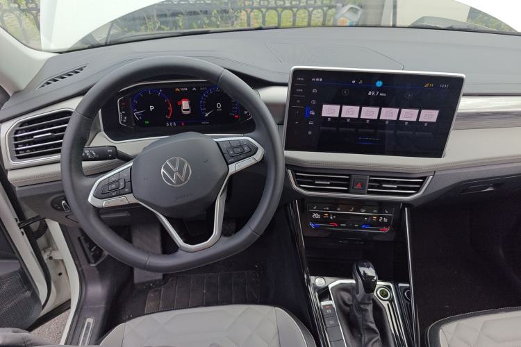 Used Volkswagen Tayron 2023 Revised Version 380TSI All-Wheel Drive R-Line High-Energy Edition