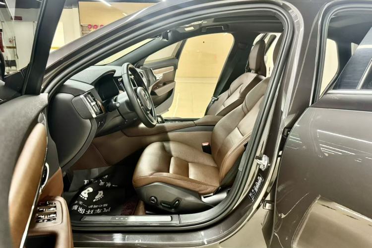 Used Volvo S90 2021 B5 Zhiyi Luxury Edition
