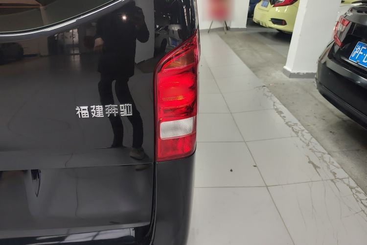 Used Mercedes-Benz Vito 2021 2.0T Elite Version 7 Seats Right Rear Taillight