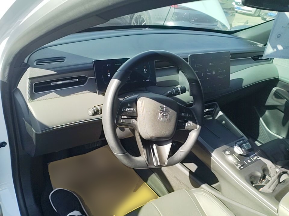BYD Qin PLUS 2025 DM-i Smart Drive 55KM Leading Model — снимка 13