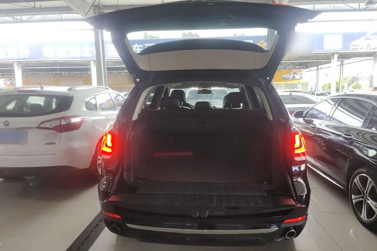 Used BMW X5 2018 xDrive28i
