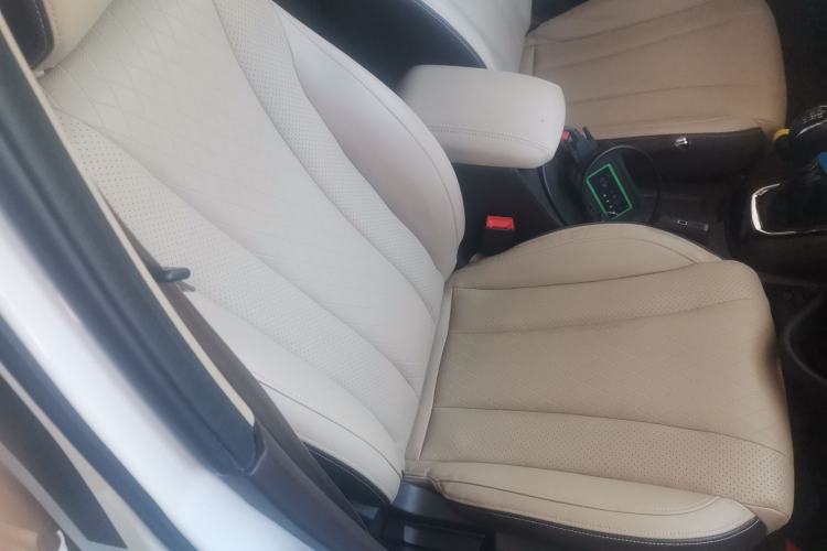 Used Baojun 310W 2017 1.5L Manual Fashion Model China V Right Front Seat