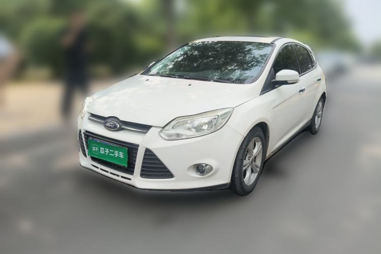 Used Ford Focus 2012 Hatchback 1.6L Manual Fashion Edition Guazi used car, China used car export, Used car for sale, Used cars, Cheapest cars for sale