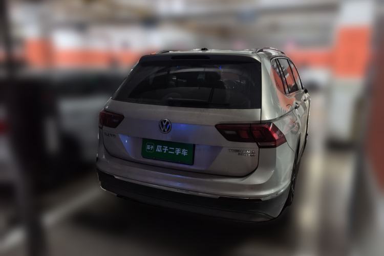 Used Volkswagen Tiguan L 2019 330TSI Automatic Two-Wheel Drive Smart Luxury Version China VI Standard Rear Right 45 Deg