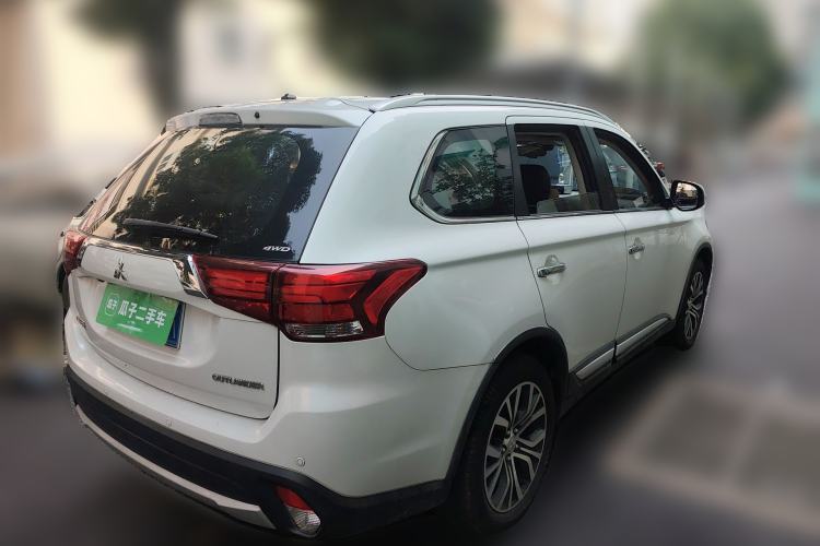 Used Mitsubishi Outlander 2016 2.4L 4x4 Elite Edition 5 Seats